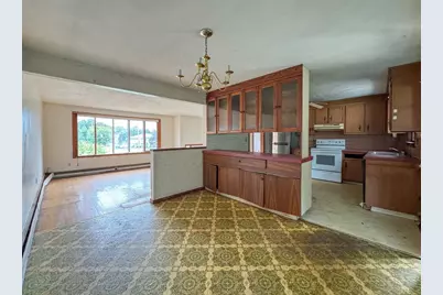 62 Carlisle St, Brockton, MA 02302 - Photo 8