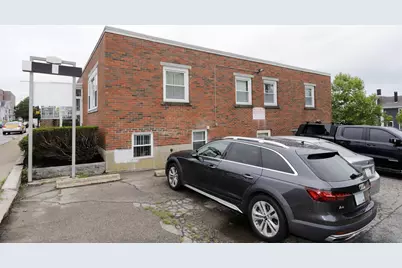 460 County St #1, New Bedford, MA 02740 - Photo 4