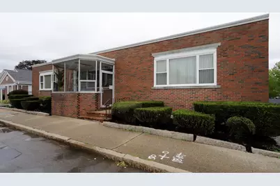 460 County St #1, New Bedford, MA 02740 - Photo 2
