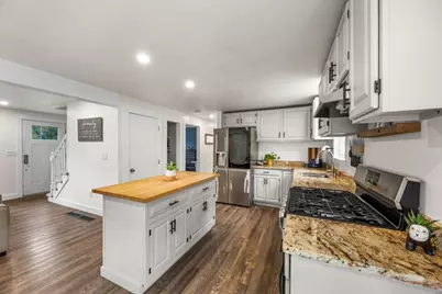 34 Commodore Ln, Barnstable, MA 02648 - Photo 12