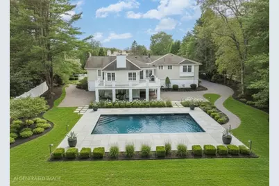 11 Mosley Rd., Newton, MA 02459 - Photo 1