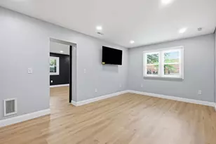 25 Shopping Ct, Agawam, MA 01101 - Photo 18