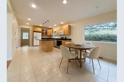 27 Sulivan Avenue, Newton, MA 02464 - Photo 6