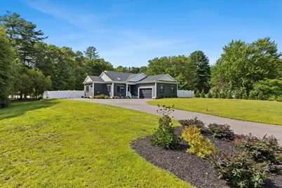 252 Scadding St, Taunton, MA 02780 - Photo 2