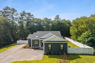 252 Scadding St, Taunton, MA 02780 - Photo 32