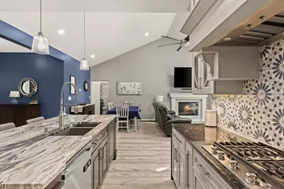 252 Scadding St, Taunton, MA 02780 - Photo 12