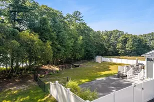 252 Scadding St, Taunton, MA 02780 - Photo 38