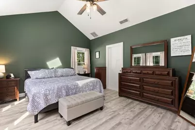 252 Scadding St, Taunton, MA 02780 - Photo 16