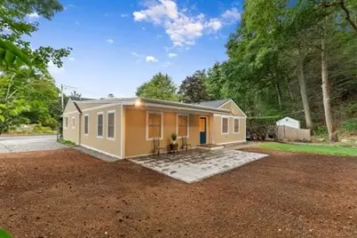 96 Old Essex Rd, Manchester by the Sea, MA 01944 - Photo 4