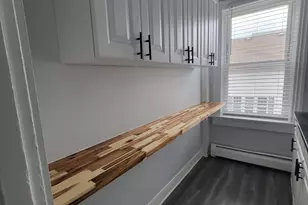 13 Regent Ave, Providence, RI 02908 - Photo 4