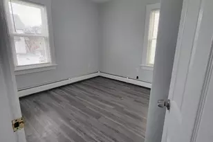 13 Regent Ave, Providence, RI 02908 - Photo 8