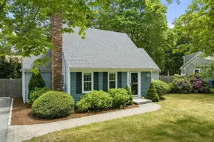 24 E Harbor Dr, Falmouth, MA 02540 - Photo 2