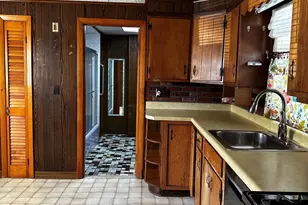 168 Howard St, Lawrence, MA 01841 - Photo 4