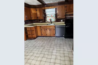 168 Howard St, Lawrence, MA 01841 - Photo 4