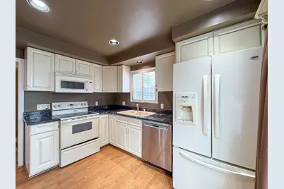 116 Leedham St, Attleboro, MA 02703 - Photo 10