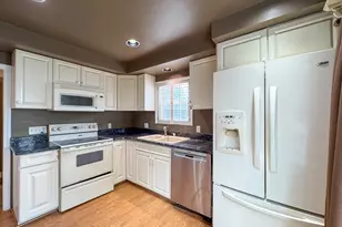 116 Leedham St, Attleboro, MA 02703 - Photo 10