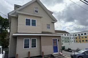 11 High St, Hudson, MA 01749 - Photo 2