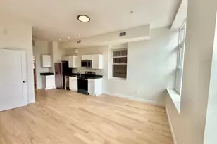 204 Hanover, Boston, MA 02113 - Photo 2
