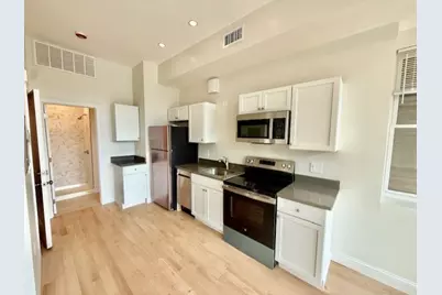 204 Hanover #2F, Boston, MA 02113 - Photo 4