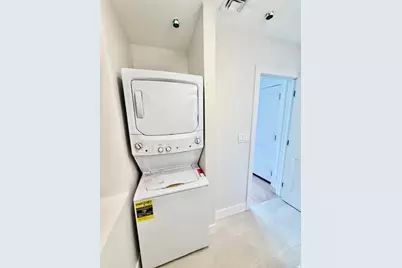 204 Hanover #2F, Boston, MA 02113 - Photo 12
