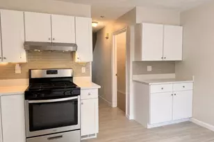 5269 Washington St, Boston, MA 02132 - Photo 6