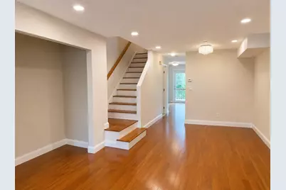 5269 Washington St #B, Boston, MA 02132 - Photo 8
