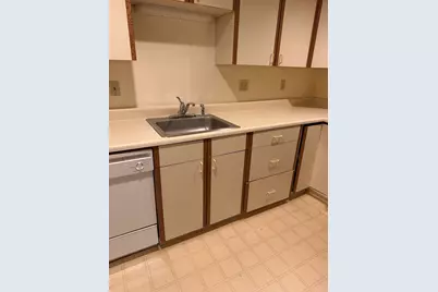 44 Elm St #106, Worcester, MA 01609 - Photo 4