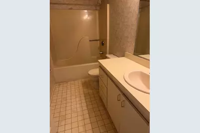 44 Elm St #106, Worcester, MA 01609 - Photo 6