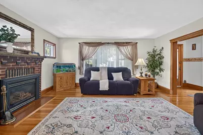 19 Wilson Rd, Stoneham, MA 02180 - Photo 6