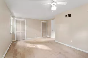 11 Munroe Dr, Plainville, MA 02762 - Photo 24