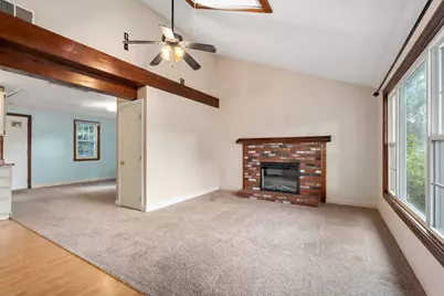 11 Munroe Dr, Plainville, MA 02762 - Photo 12