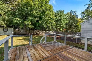 11 Munroe Dr, Plainville, MA 02762 - Photo 32