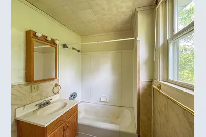 2496 Pleasant St, Dighton, MA 02715 - Photo 16
