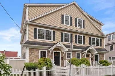 10 Gale St #1, Waltham, MA 02453 - Photo 4