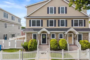 10 Gale St, Waltham, MA 02453 - Photo 1