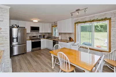 41 Marlborough St, Chicopee, MA 01020 - Photo 6