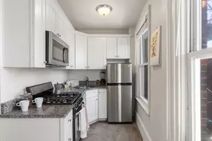 62 W Cedar St, Boston, MA 02114 - Photo 4