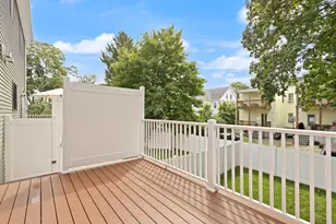 29 Wadsworth Ave, Waltham, MA 02453 - Photo 32