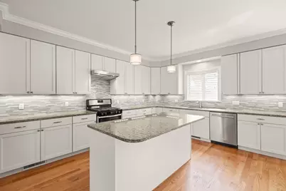 29 Wadsworth Ave #2, Waltham, MA 02453 - Photo 4