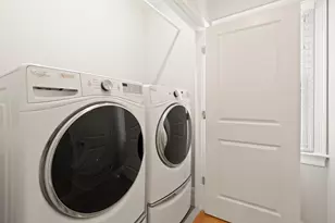 29 Wadsworth Ave, Waltham, MA 02453 - Photo 14