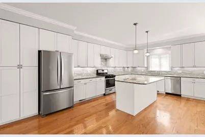 29 Wadsworth Ave #2, Waltham, MA 02453 - Photo 2