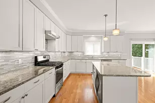 29 Wadsworth Ave, Waltham, MA 02453 - Photo 6
