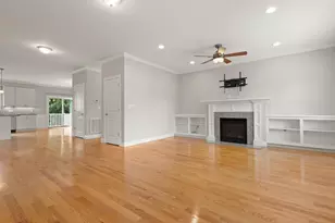 29 Wadsworth Ave, Waltham, MA 02453 - Photo 12