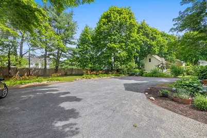 40 Chestnut St #3, Andover, MA 01810 - Photo 18