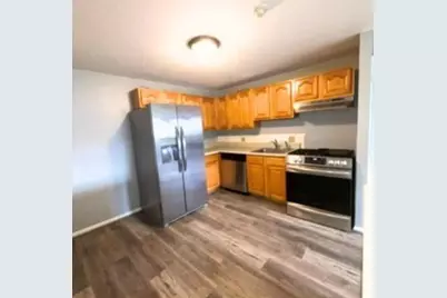 345 Hildreth St #21, Lowell, MA 01850 - Photo 4