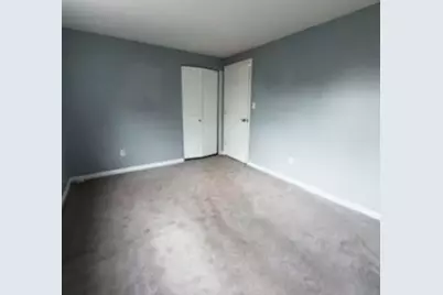 345 Hildreth St #21, Lowell, MA 01850 - Photo 12
