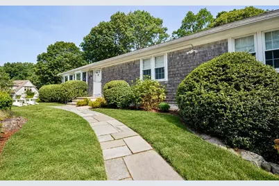 34 Dale Drive, Falmouth, MA 02540 - Photo 2