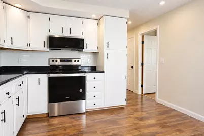 117 Lexington Ave, Lowell, MA 01854 - Photo 6