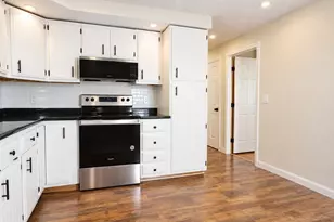 117 Lexington Ave, Lowell, MA 01854 - Photo 6