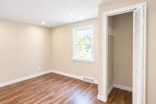 117 Lexington Ave, Lowell, MA 01854 - Photo 16